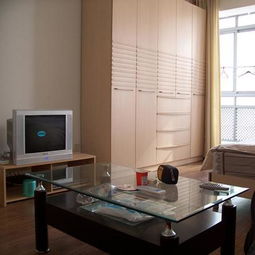 靜安華人旅館,家庭旅館,短租房,日租房 上海酒店式公寓,上海短租日租,上海旅館,中國 move2rent.com